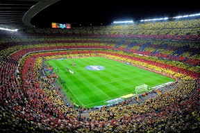 FIFA转播收入-纳达尔跨界电竞首秀封神！关键助攻逆转RNG引爆全网热议